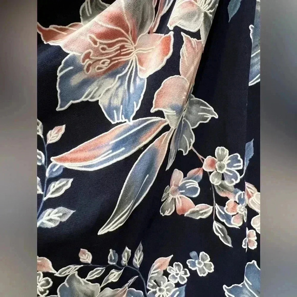 SJS Short Sleeve Floral Wrap Dress Size L - Picture 2 of 11